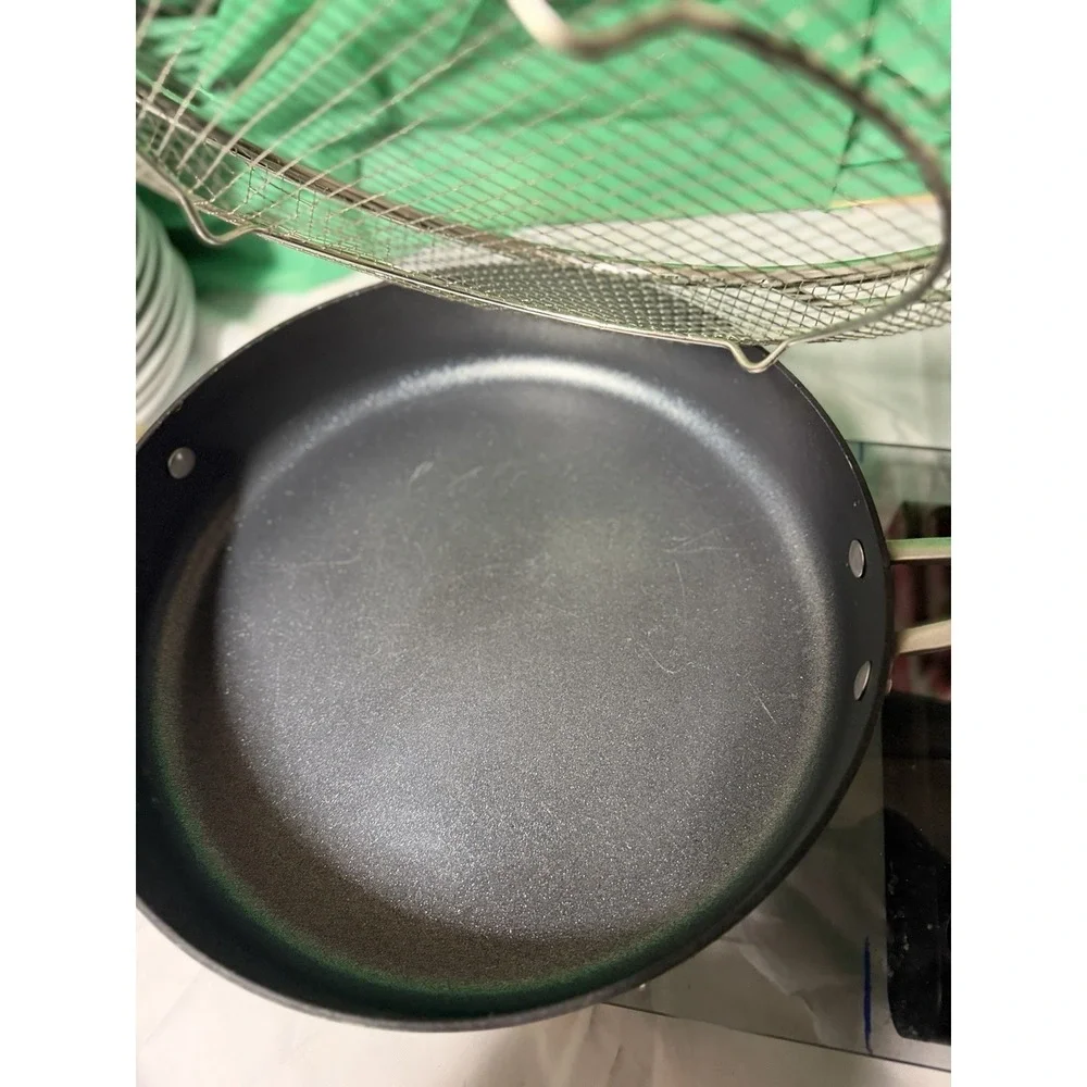 The Unbranded Brand nonstick deep